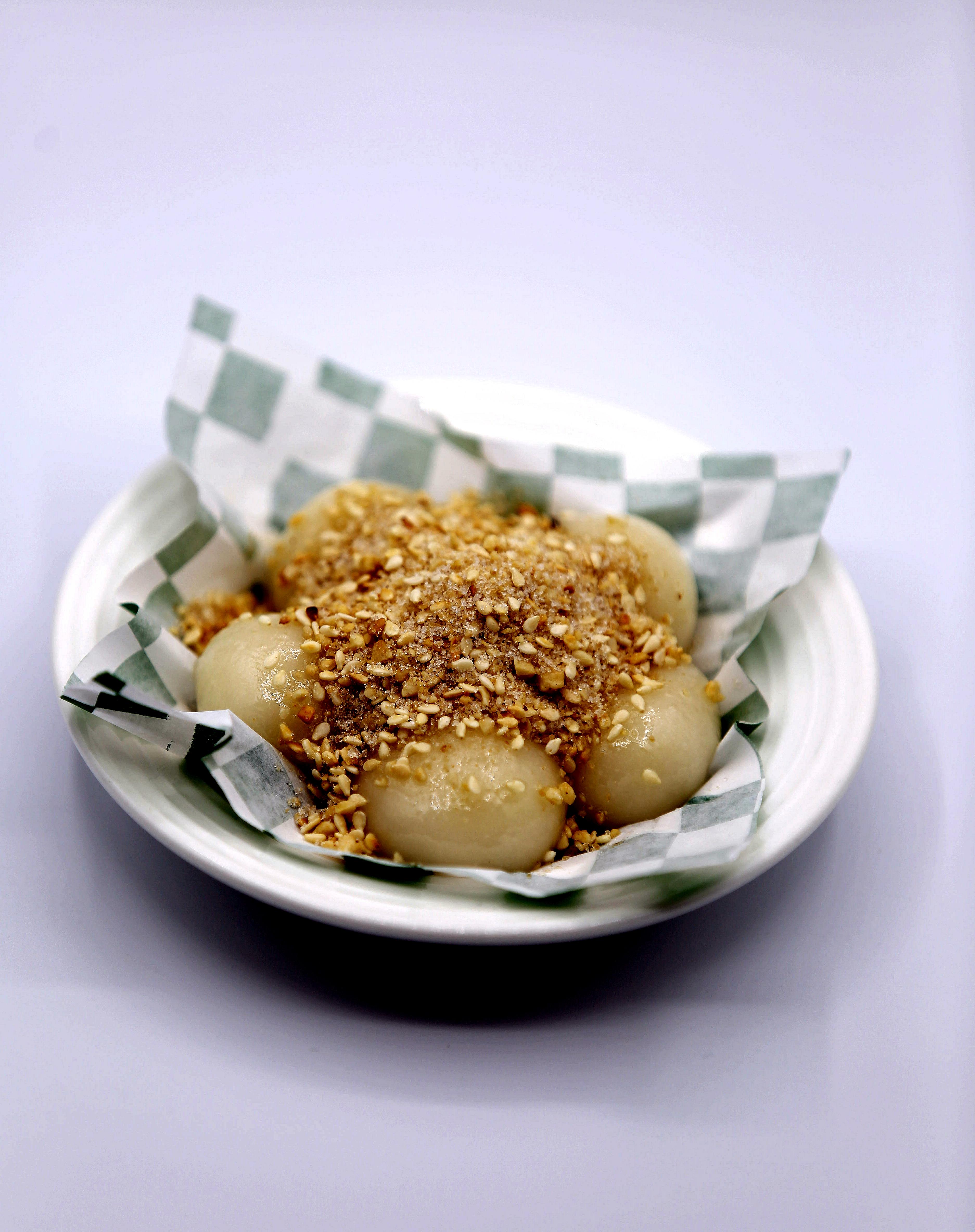Order #710 Glutinous Rice Ball with Crushed Peanuts food online from Sweet Mango Dessert Cafe store, San Francisco on bringmethat.com
