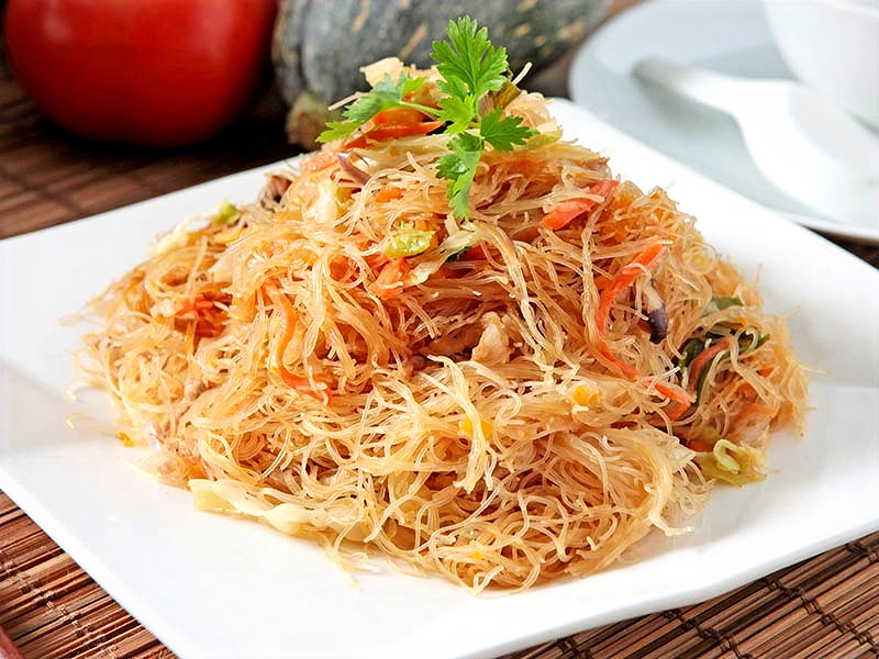 Order Chicken Mein Foon food online from Chau's cafe store, Ashburn on bringmethat.com