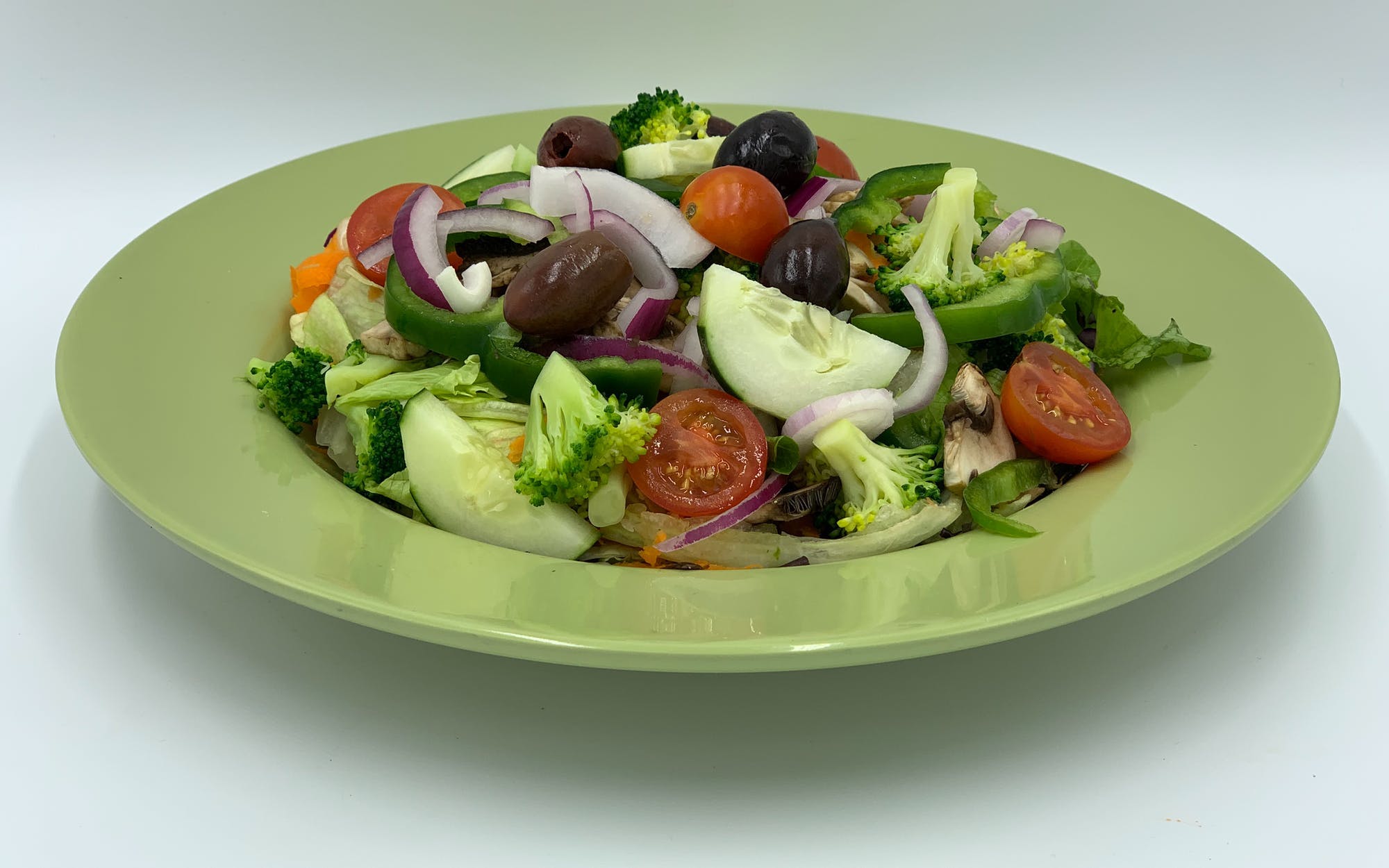 Order Vegetable Salad - Small food online from Mario Pizza store, Westbury on bringmethat.com