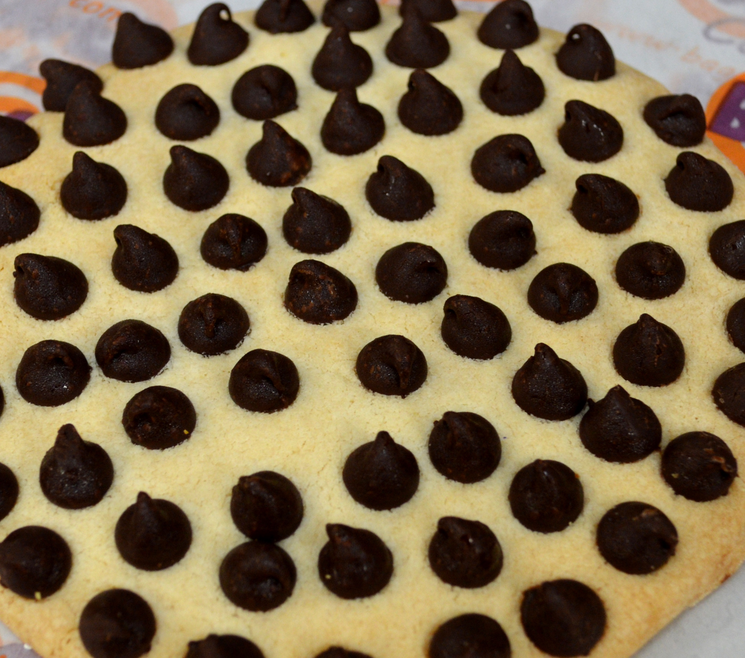 Order Chocolate Chip Cookie food online from Bagel Cafe store, Herndon on bringmethat.com