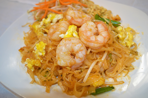 Order 34. Pad Thai food online from Rialto Thai Kitchen store, Rialto on bringmethat.com