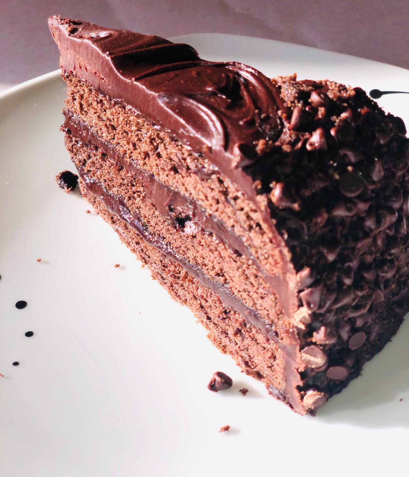 Order Chocolate Cake food online from Morton's Pizza store, Mattapan on bringmethat.com