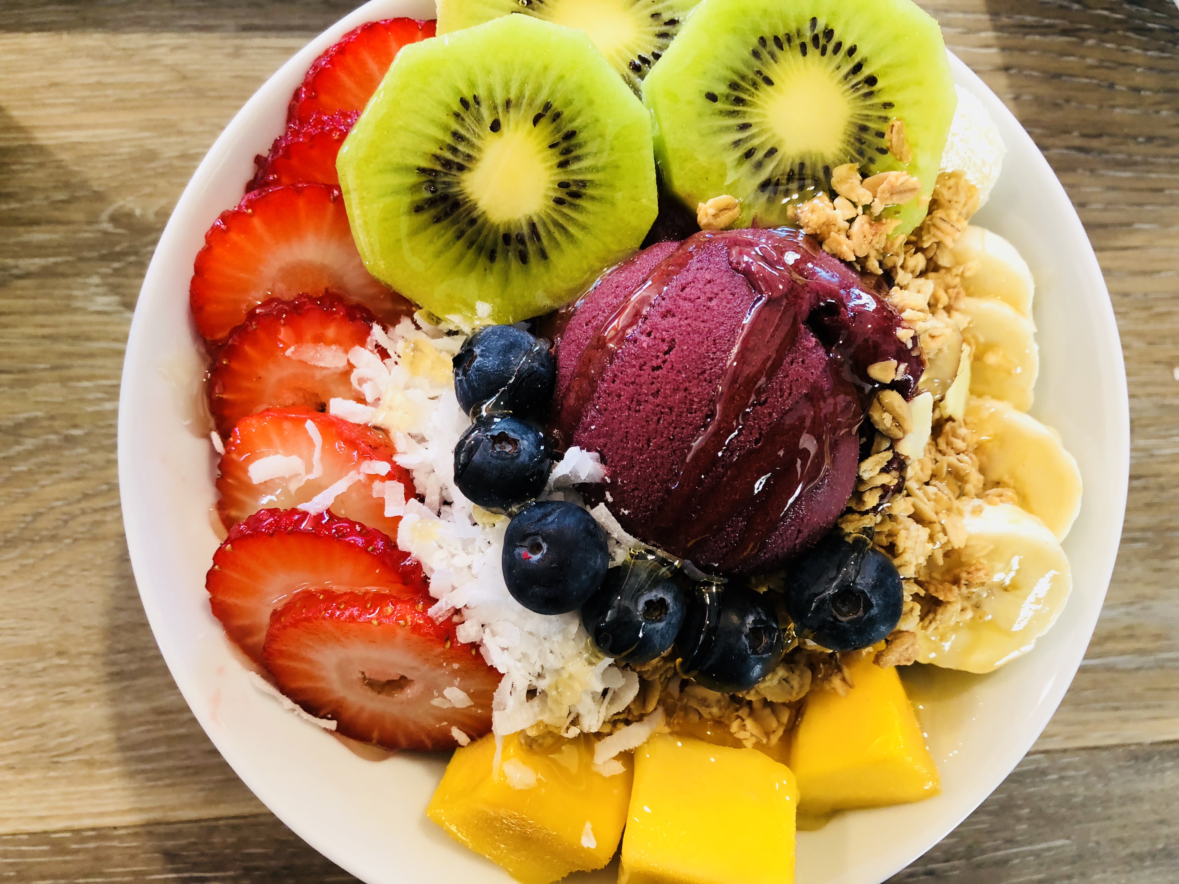 Order Tropical Acai Bowl food online from Citrina Berryfresh store, National City on bringmethat.com