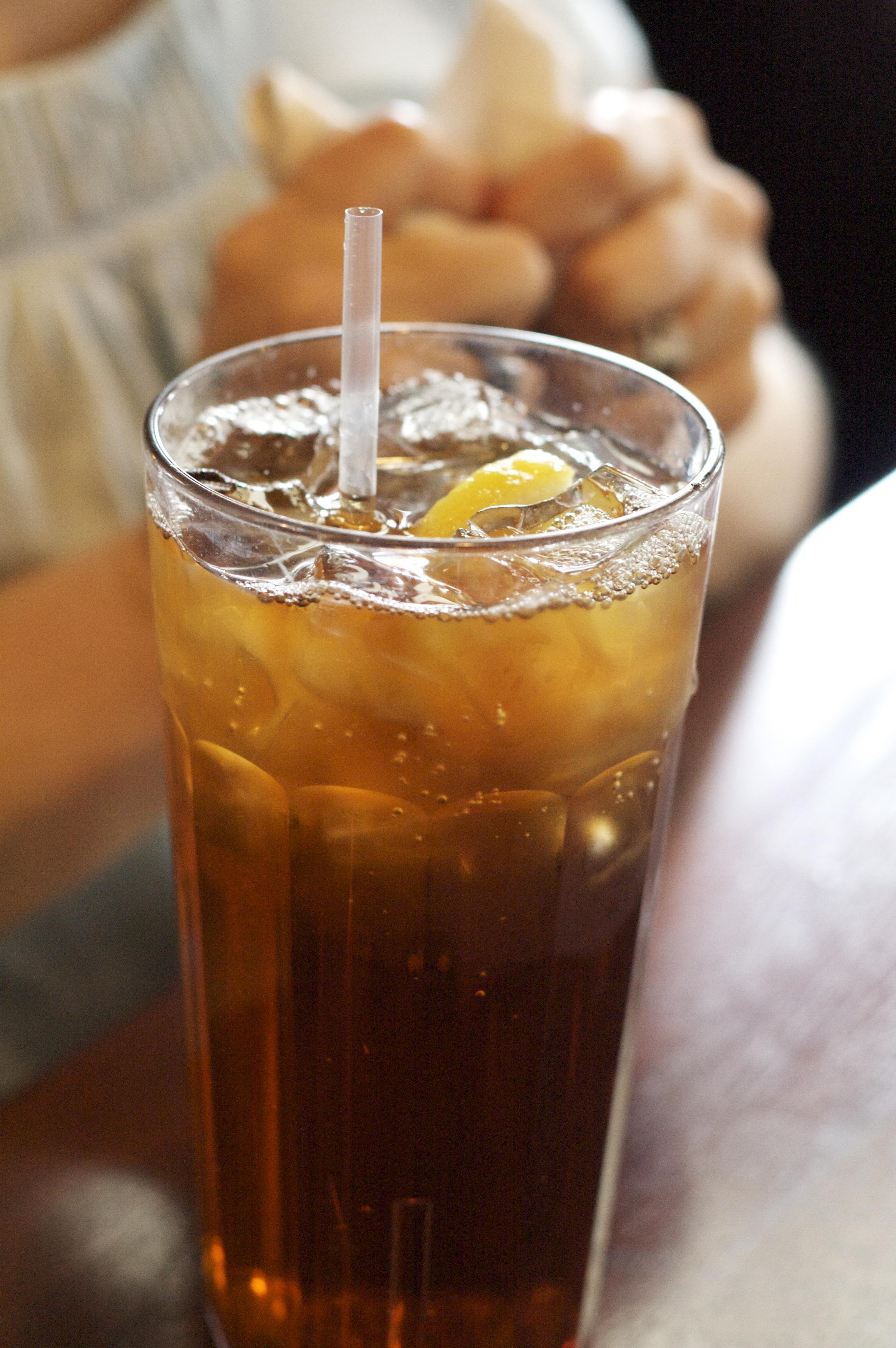 Order Fresh-Brewed Unsweetened Tea food online from In Out Pizza store, Morristown on bringmethat.com