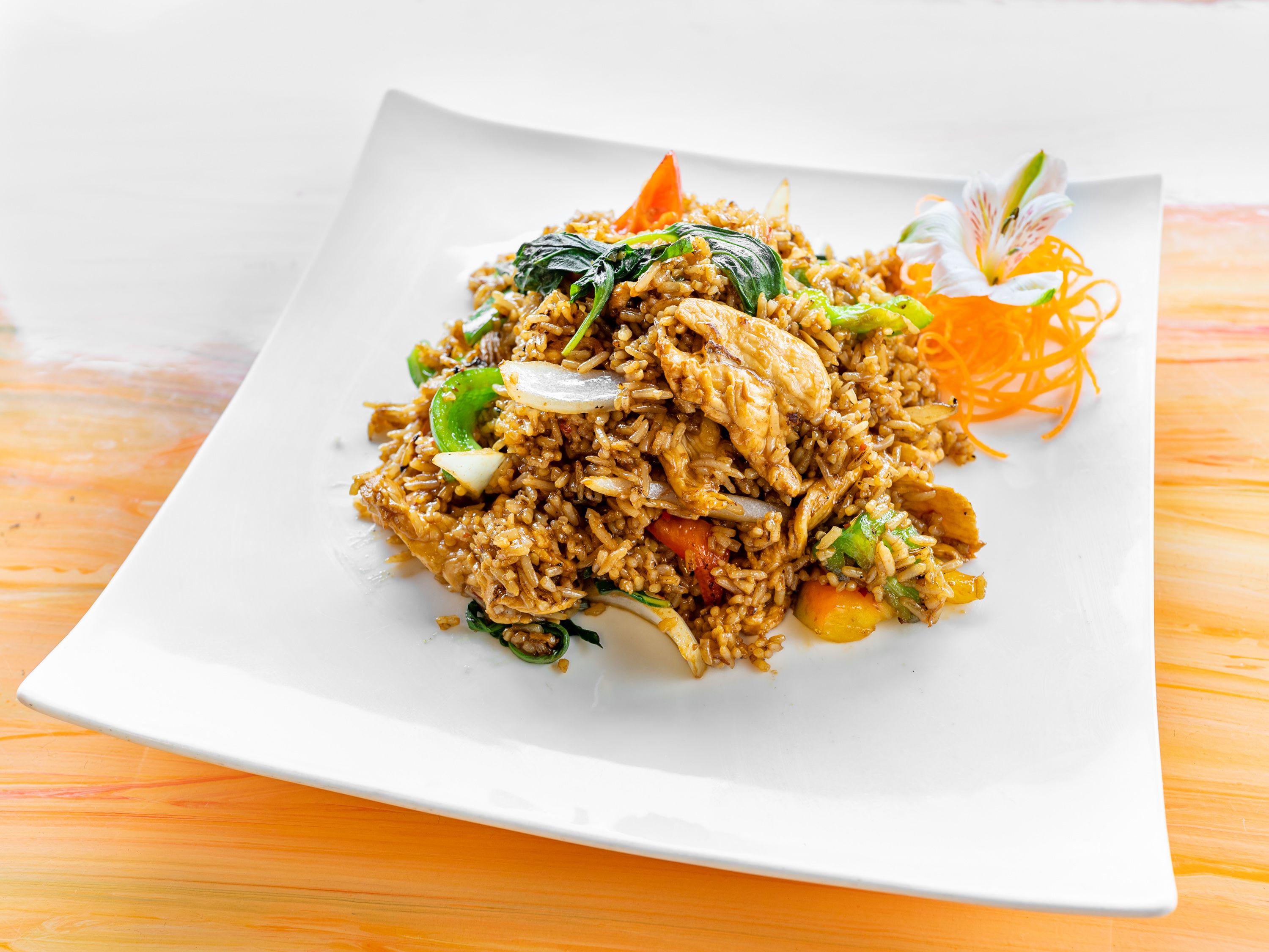 Order 34. Basil Fried Rice food online from Nisa Thai Cuisine store, Richmond on bringmethat.com