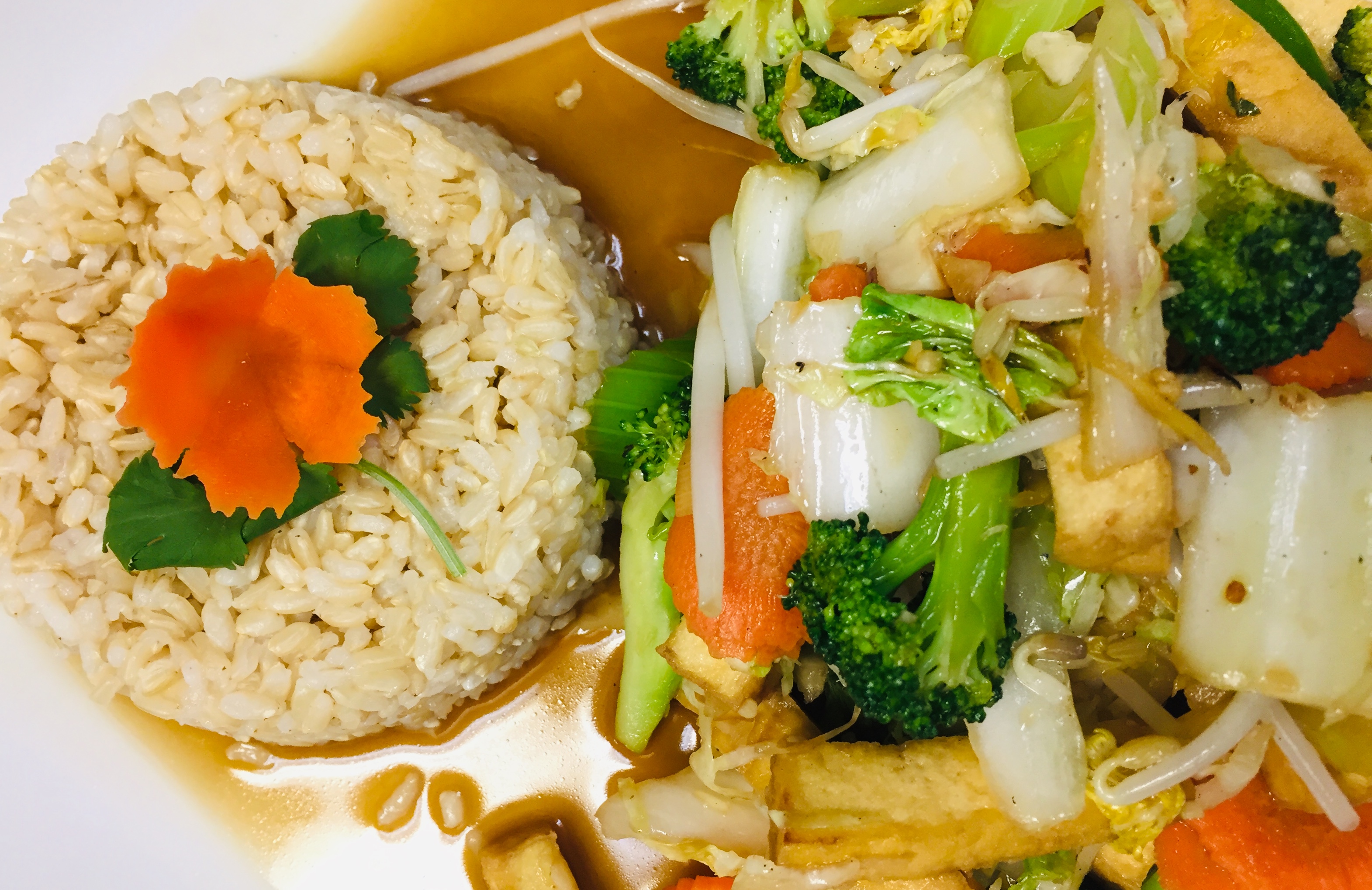 Order 1. Garden Entree food online from Jewel of Siam Restaurant store, Orland Park on bringmethat.com