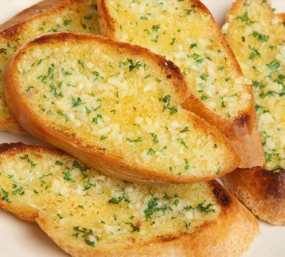Order Garlic Bread - Appetizer food online from Lunetta pizza store, New York on bringmethat.com