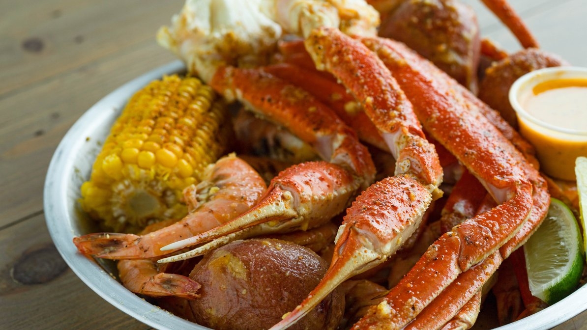 Order Kings Platter food online from 7 Spice Cajun Seafood store, Humble on bringmethat.com