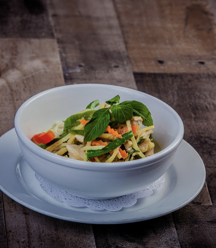 Order Noodle Green Curry food online from Clifton thai restaurant store, Clifton on bringmethat.com