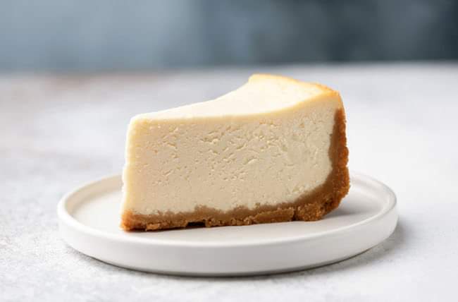 Order Cheese Cake food online from Crown Fried Chicken store, Newark on bringmethat.com