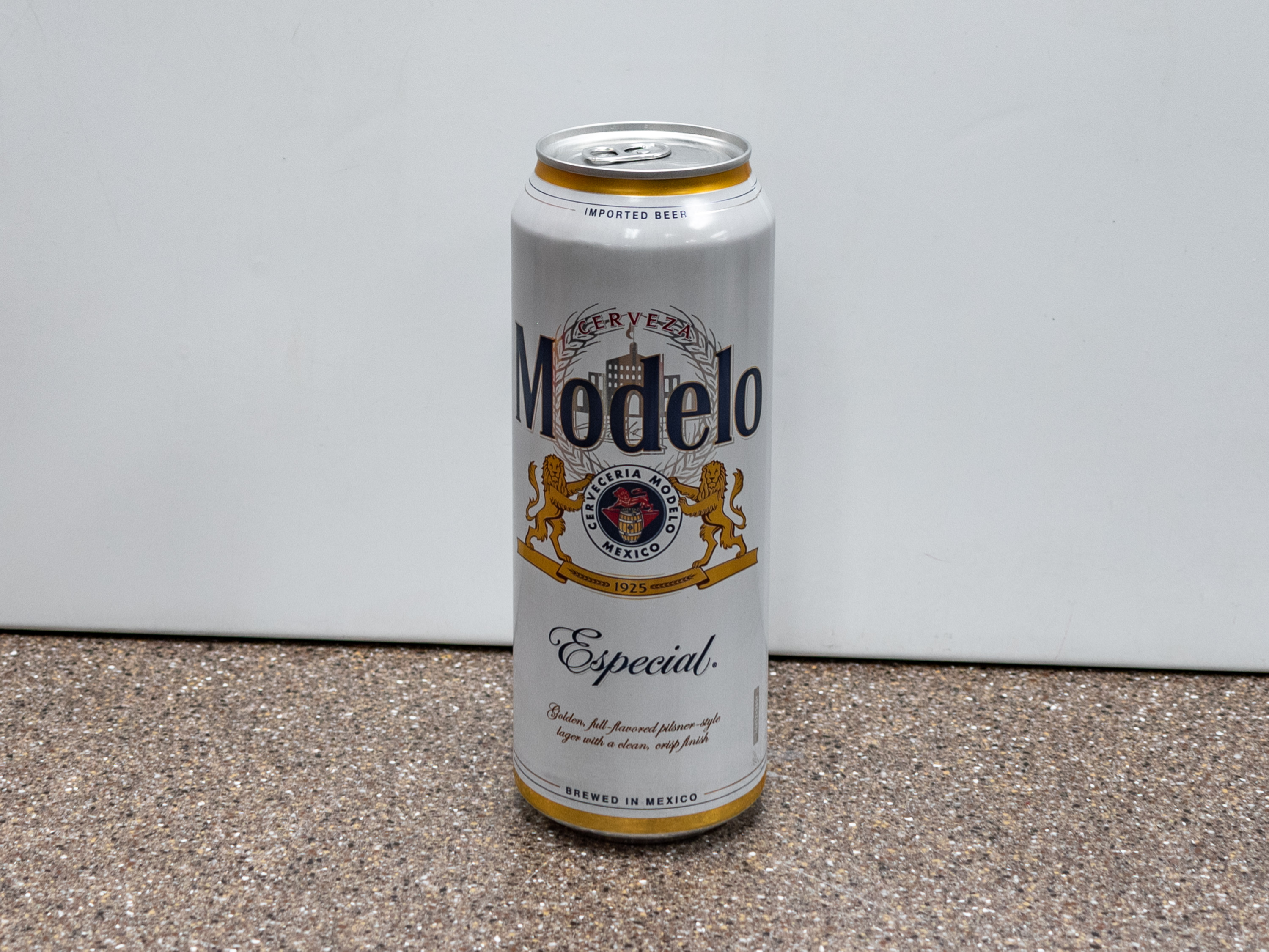 Order Modelo Especial Beer, 24 oz. Can  food online from Kangaroo Food Mart store, Cathedral City on bringmethat.com