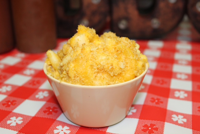 Order Mac and Cheese food online from Meme Texas Bbq Smokehouse store, East Los Angeles on bringmethat.com