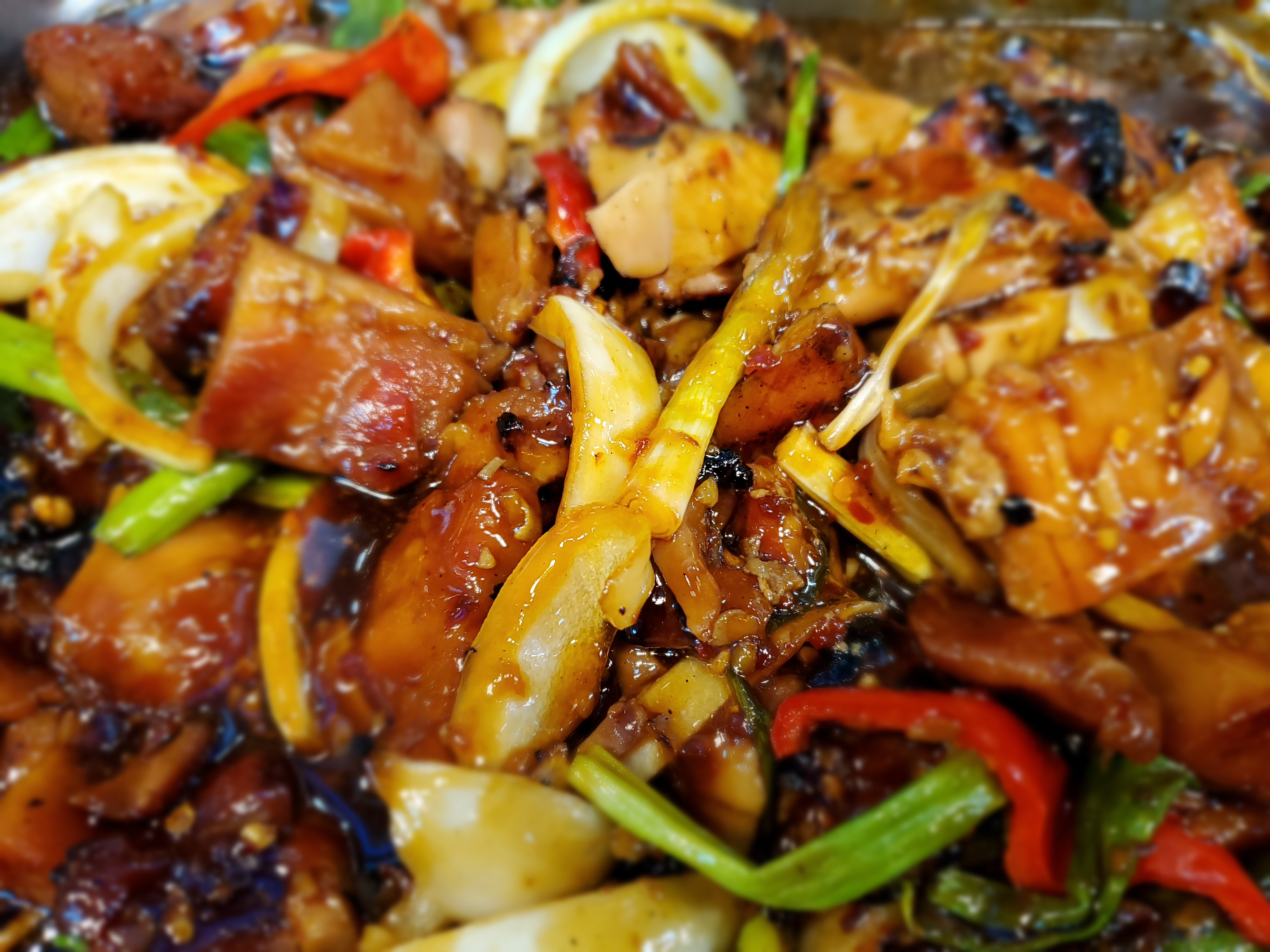 Order Spicy BBQ Chicken food online from Famous Wok 5th Ave Mall store, Anchorage on bringmethat.com