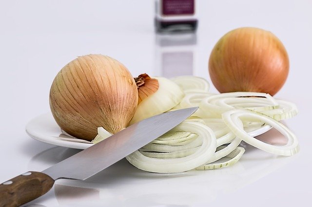 Order 3 Yellow Cooking Onions food online from Desi Galli store, New York on bringmethat.com