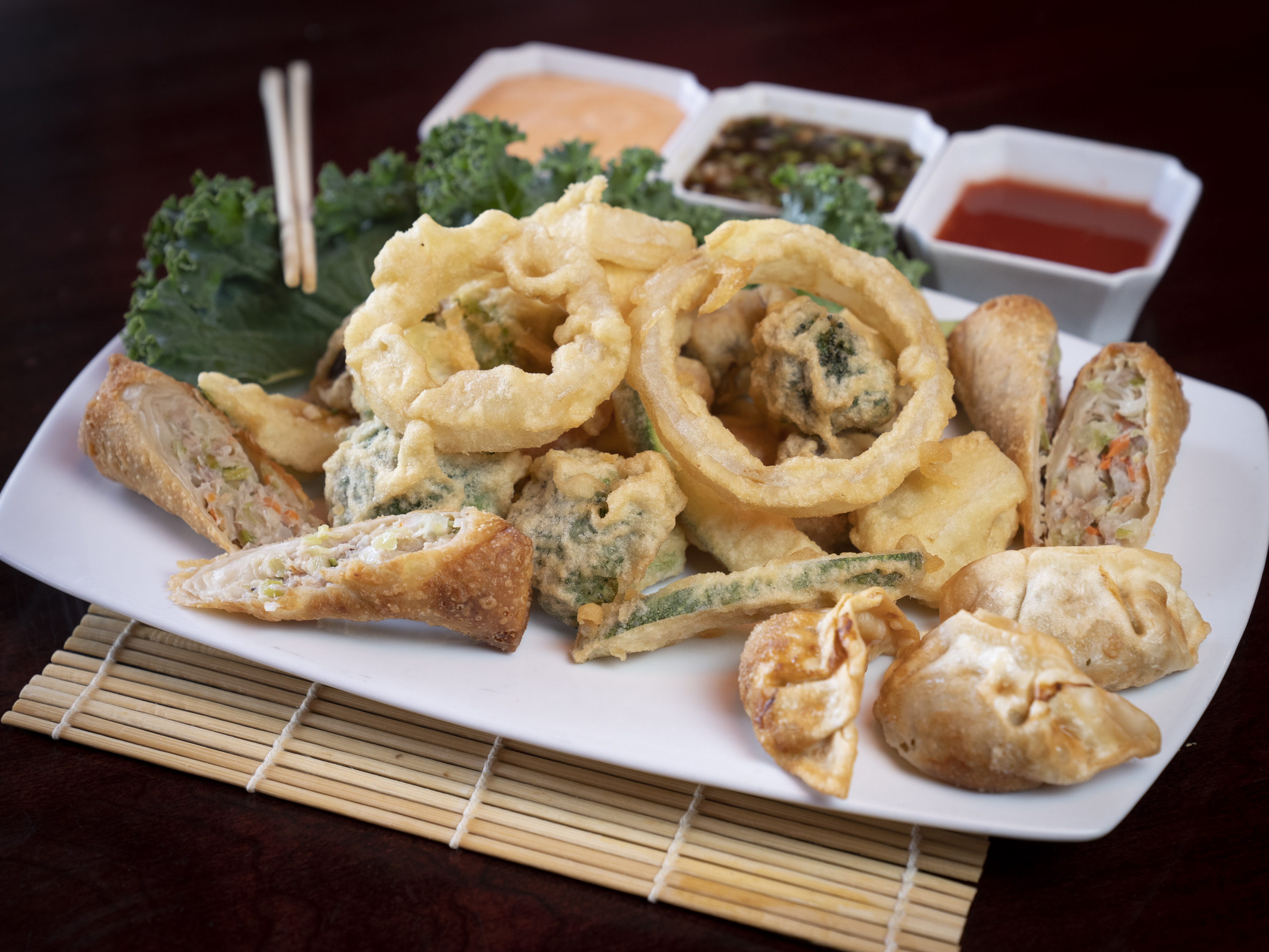 Order House Sampler food online from Fussion Sushi Bar store, Laredo on bringmethat.com