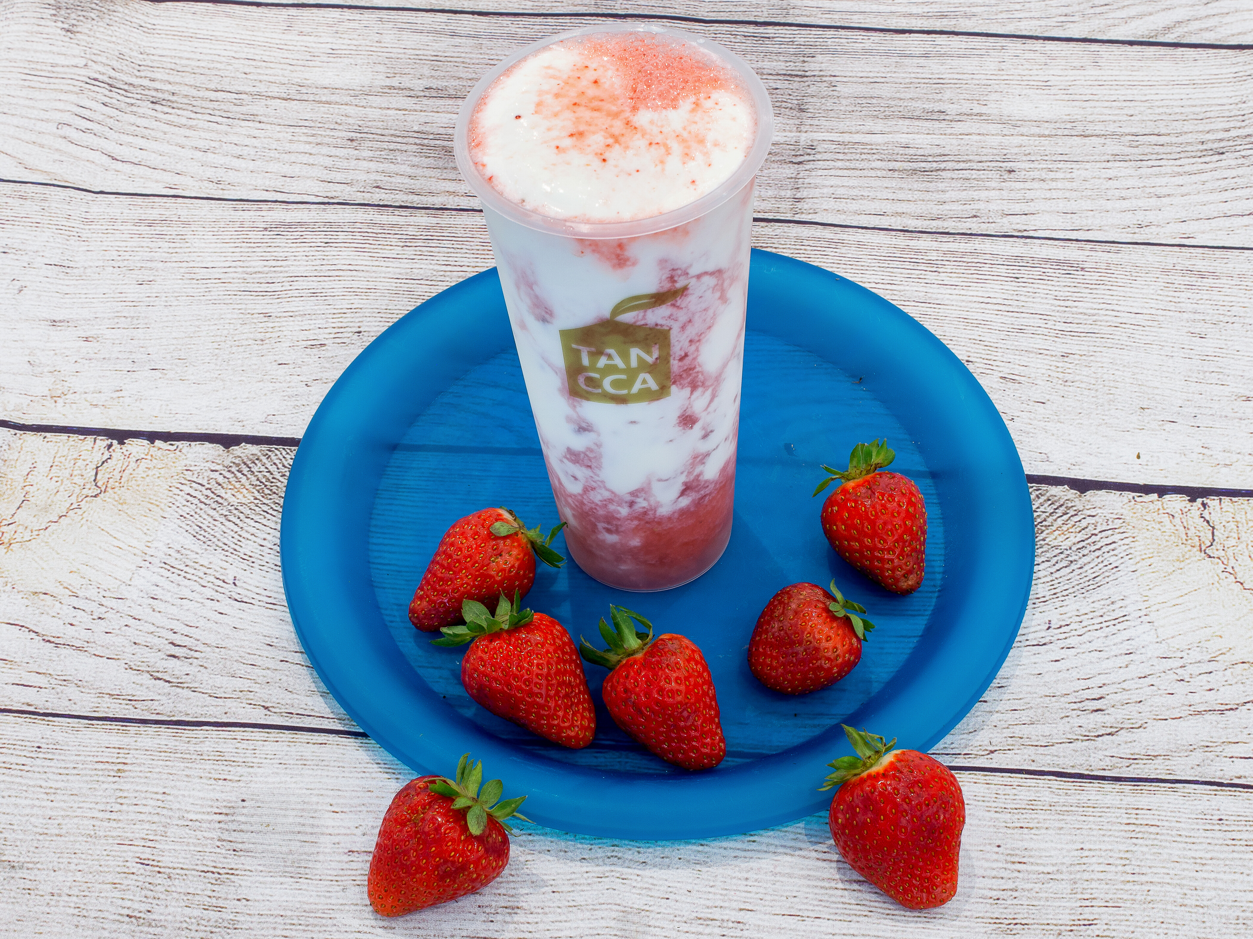 Order Strawberry Creamy Smoothie food online from Tancca store, Arcadia on bringmethat.com