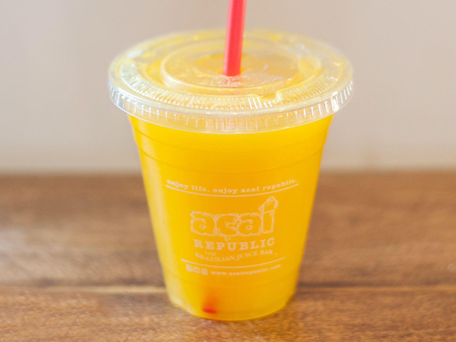Order Orange Juice food online from Acai Republic store, Newport Beach on bringmethat.com