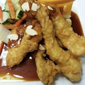 Order Sesame Chicken - Dinner food online from Sawasdee Thai Cuisine store, Norfolk on bringmethat.com
