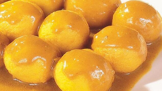 Order Curry Fish Ball Skewer 咖喱鱼蛋串 food online from Vivi Cafe store, Quincy on bringmethat.com