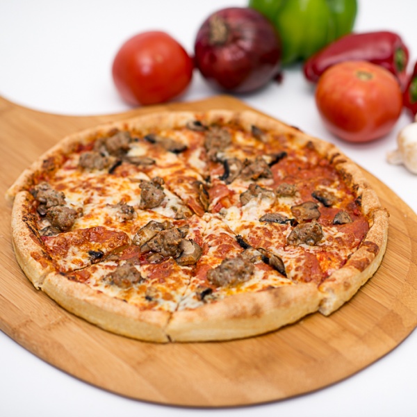 Order Bella Pizza food online from Soprano's Pizza & Pasta store, Seattle on bringmethat.com