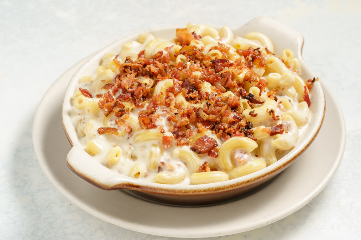 Order Heat-at-Home Garlicky Bacon Mac food online from Homeroom store, Oakland on bringmethat.com