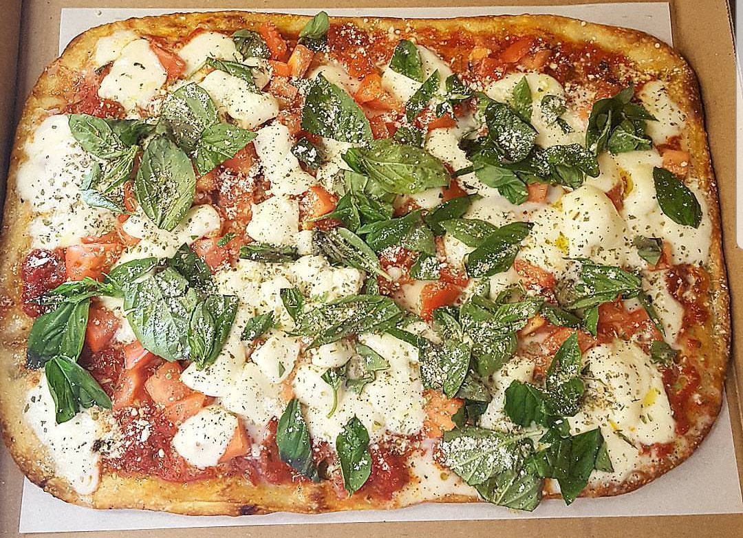 Order Caprese Pizza food online from Pizza Mia store, Newburgh on bringmethat.com