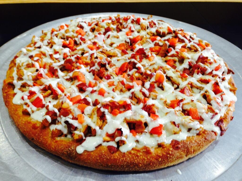 Order Chicken Ranch Pizza food online from Pasta On Time store, Levittown on bringmethat.com