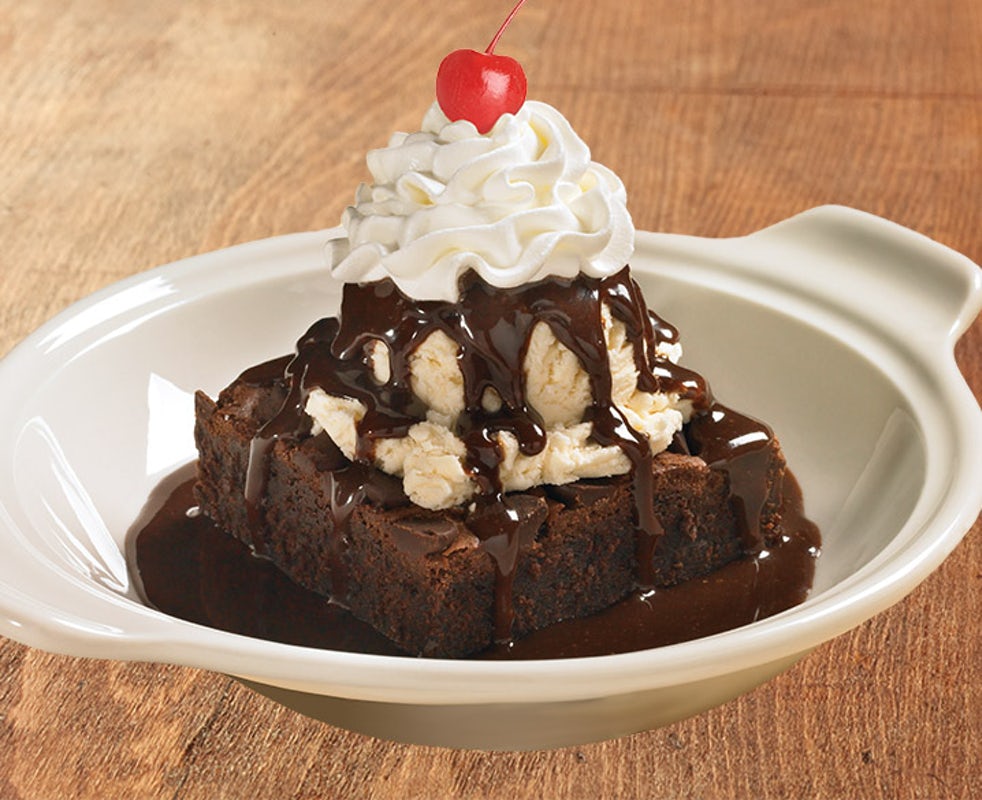 Order Warm Brownie Ala Mode food online from Huddle House store, Lawrenceburg on bringmethat.com