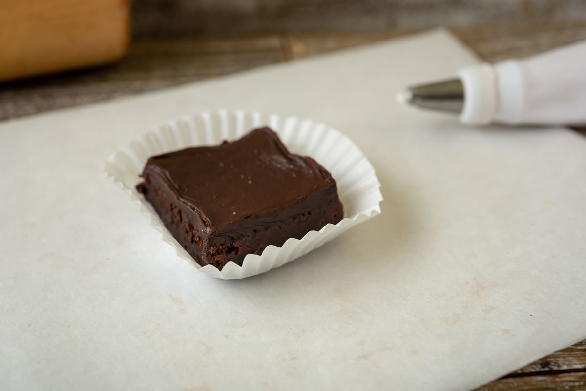 Order Brownie  food online from Federal Bake Shop Inc store, Chattanooga on bringmethat.com
