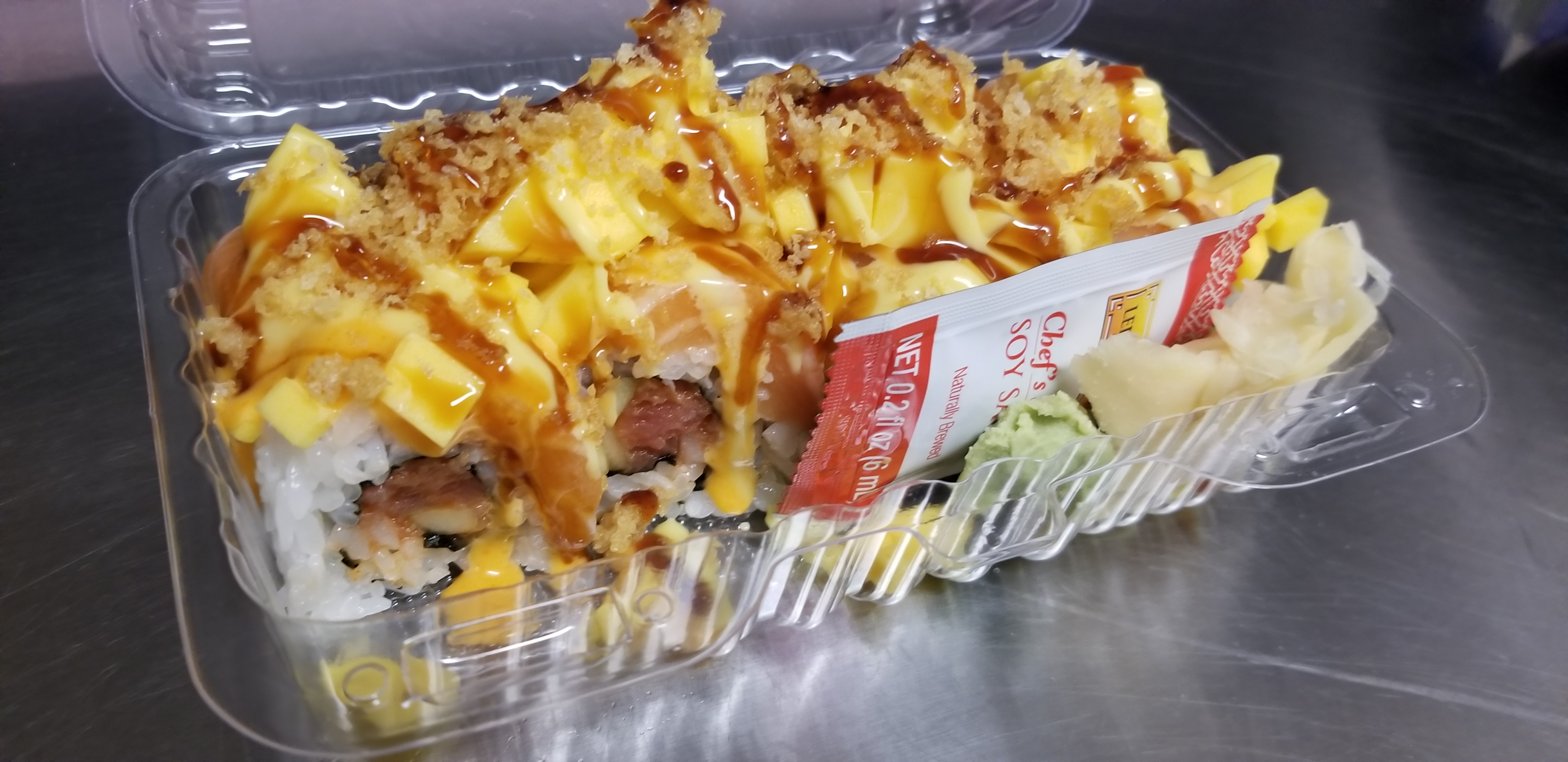 Order Mango Crunch Roll food online from Cu Sushi store, Salinas on bringmethat.com