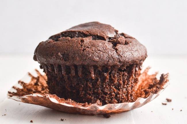 Order Chocolate Muffin food online from Get Fruity Cafe store, College Park on bringmethat.com