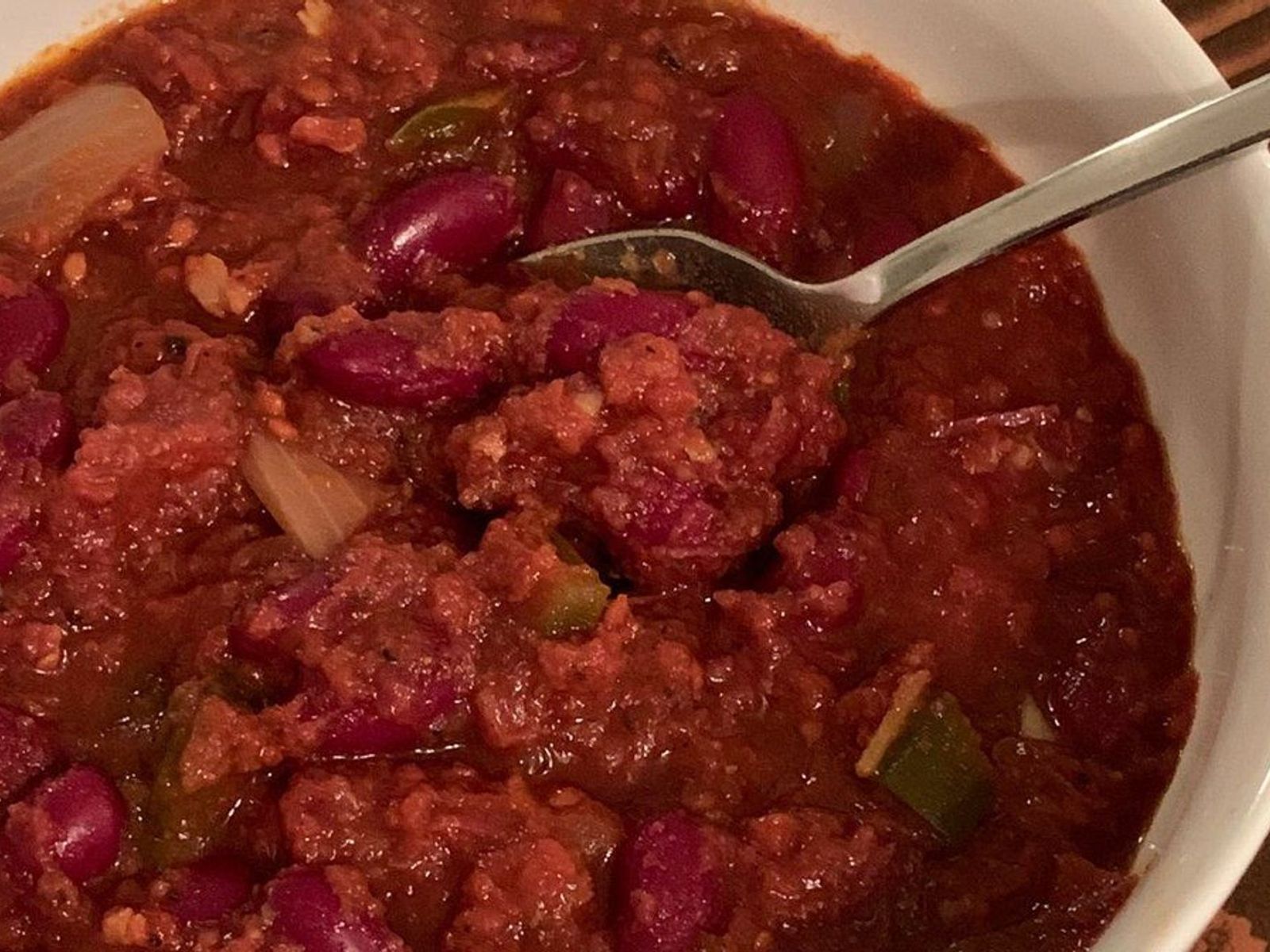 Order Montreal Smoked Meat Chili food online from Berg Smoked Meat store, Belmar on bringmethat.com