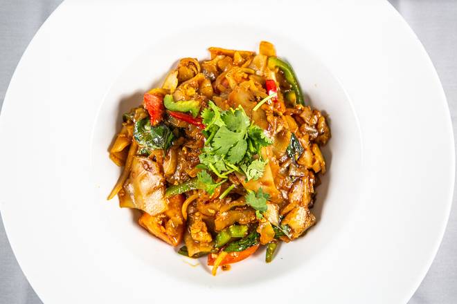 Order Drunken Noodles food online from The Elephant Trail store, Avon on bringmethat.com