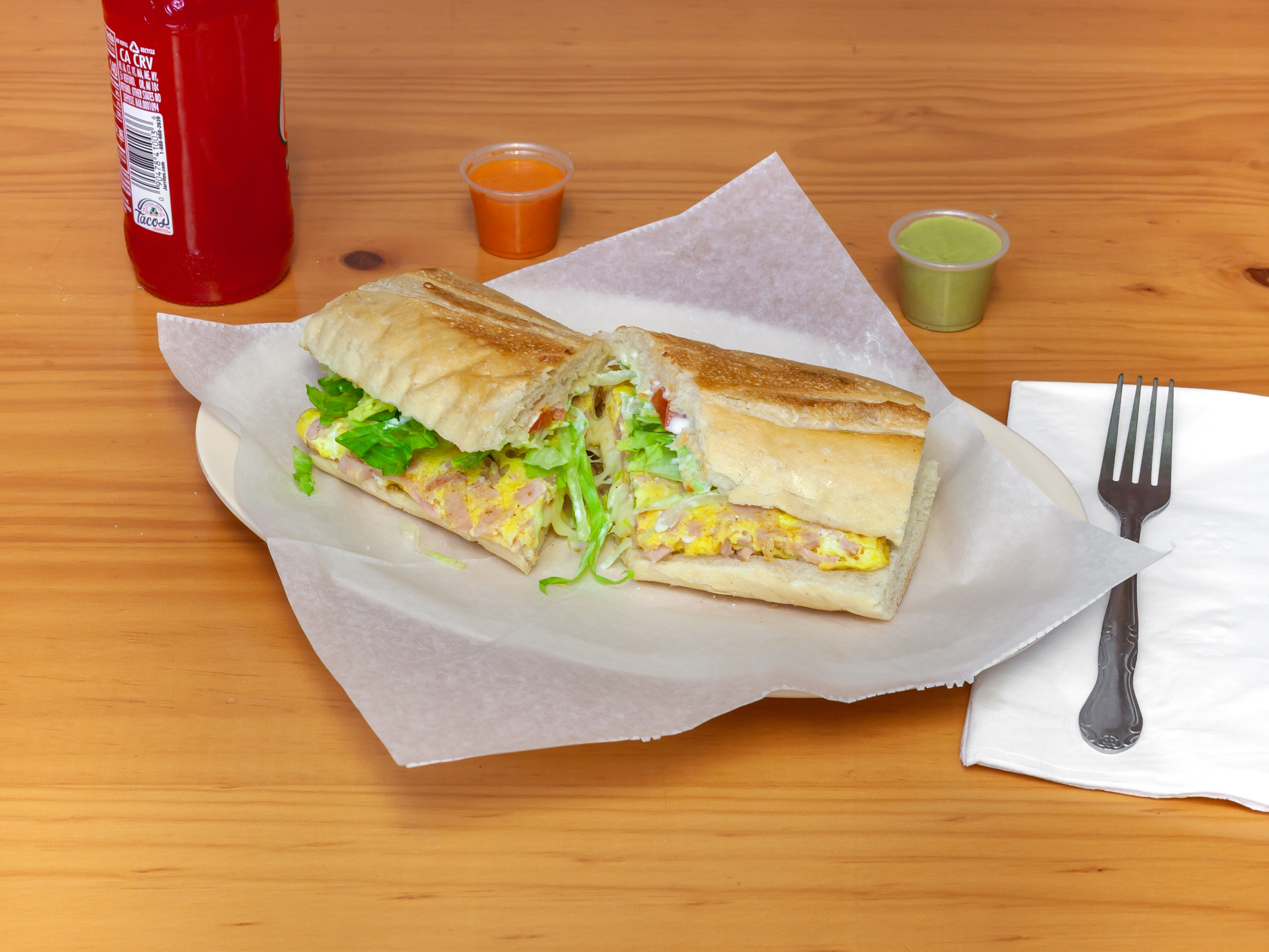 Order Ham, egg & Cheese Sandwich  food online from Rosaisela Tacos Y Mas store, Chicago on bringmethat.com