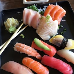 Order Sushi and Sashimi Combo food online from Sushi para japanese restaurant store, New York on bringmethat.com