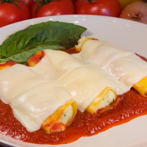 Order Manicotti Pasta food online from Ameci Pizza & Pasta store, Simi Valley on bringmethat.com