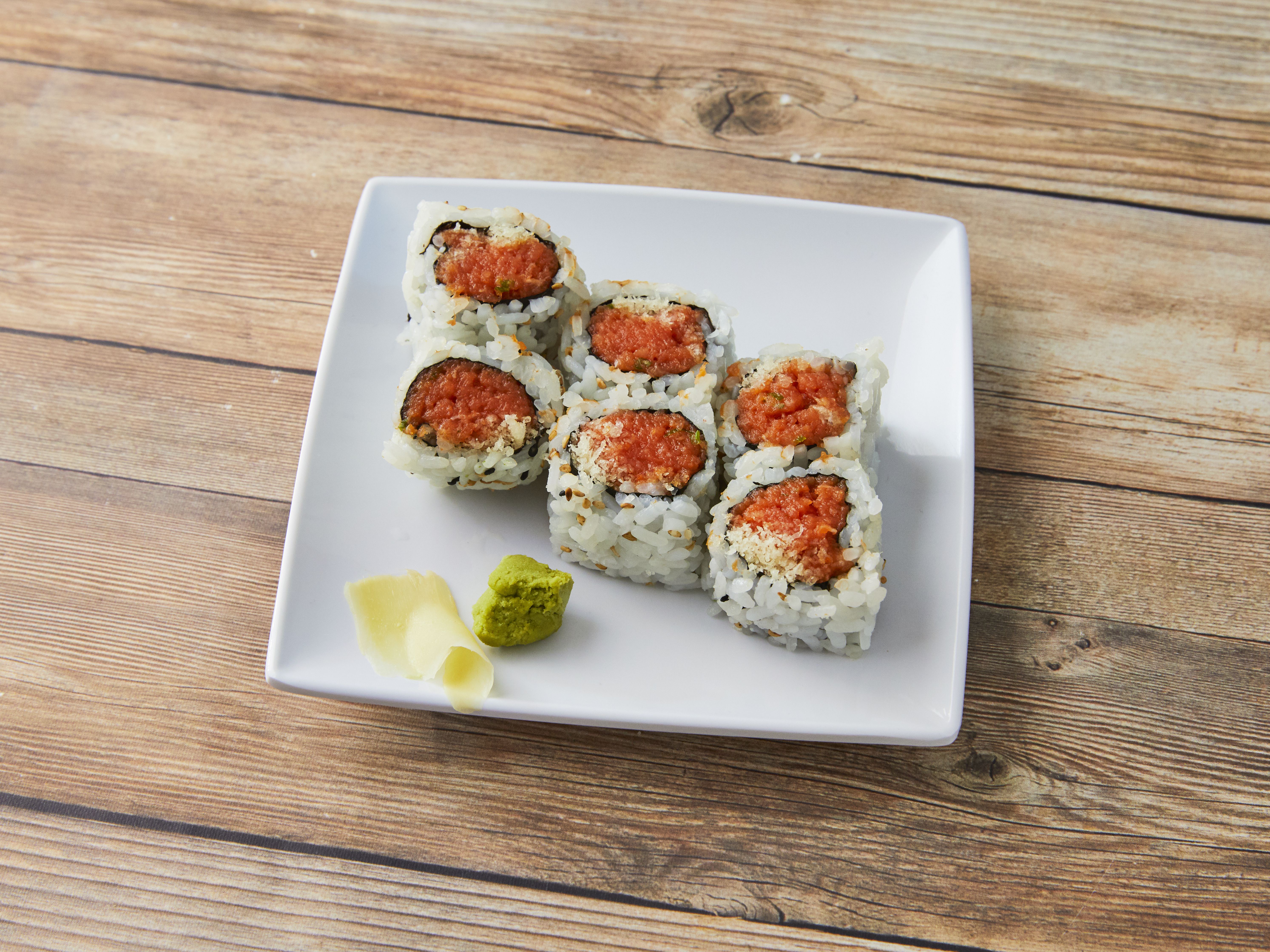Order Spicy Tuna Roll food online from Kawa store, Chicago on bringmethat.com