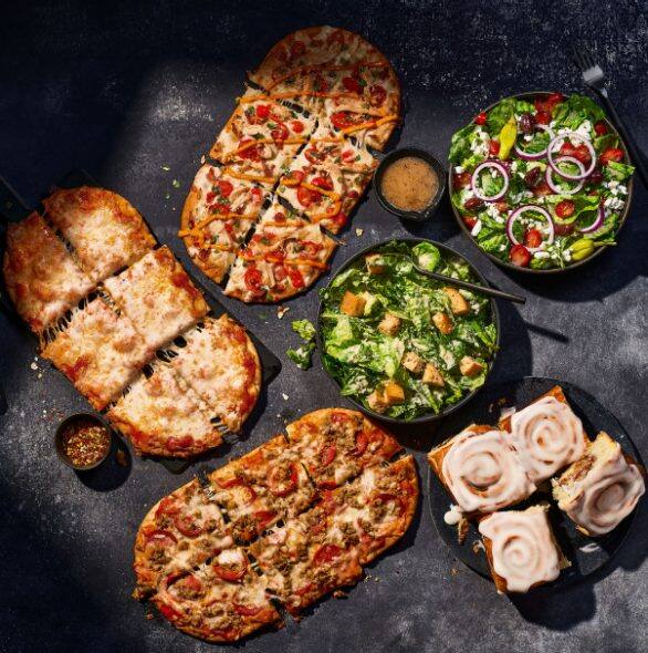 Order 3 Flatbread Pizza Family Feast With Vanilla Cinnamon Rolls food online from Panera store, Huber Heights on bringmethat.com