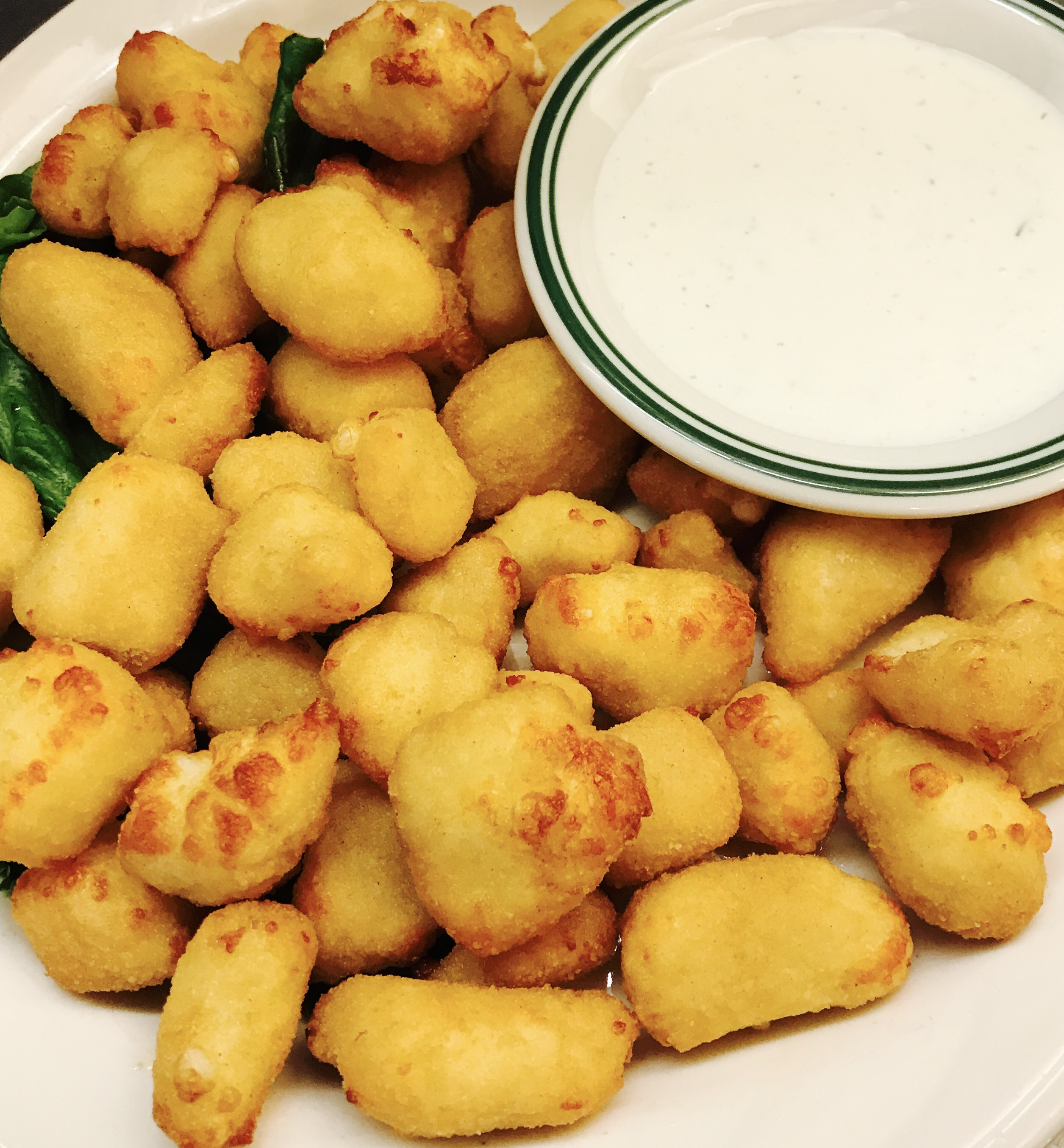 Order Cheese Curds food online from Parkway family restaurant store, Madison on bringmethat.com