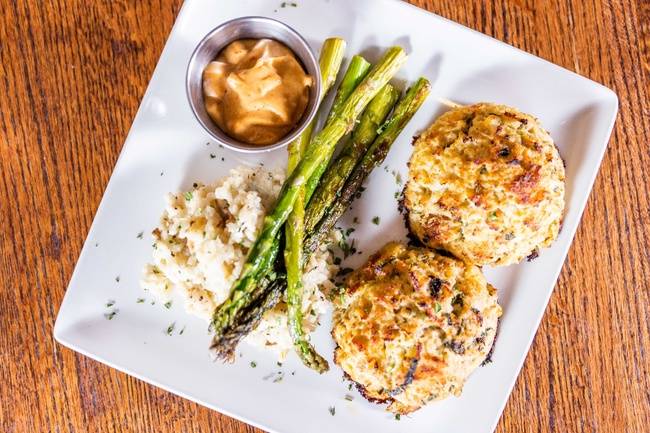 Order Lunch Broiled Jumbo Lump Crab Cake` food online from The Metropolitan store, North Wales on bringmethat.com
