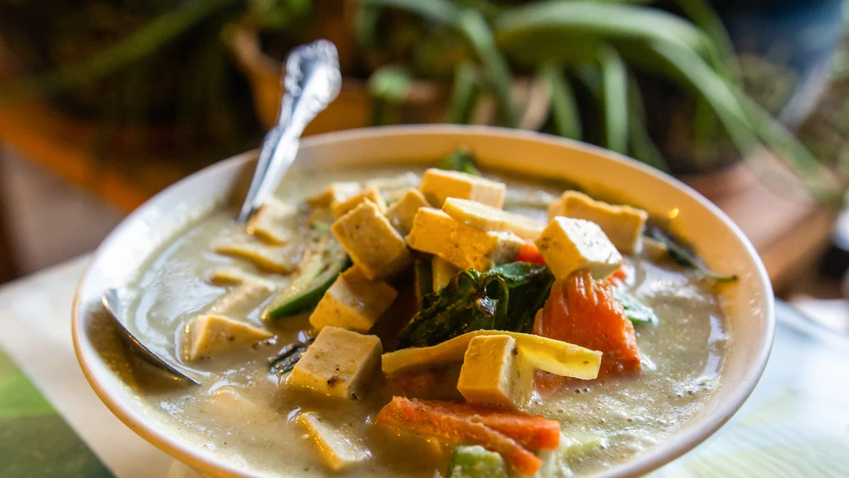 Order C94. Green Curry food online from P.S. Bangkok store, Chicago on bringmethat.com
