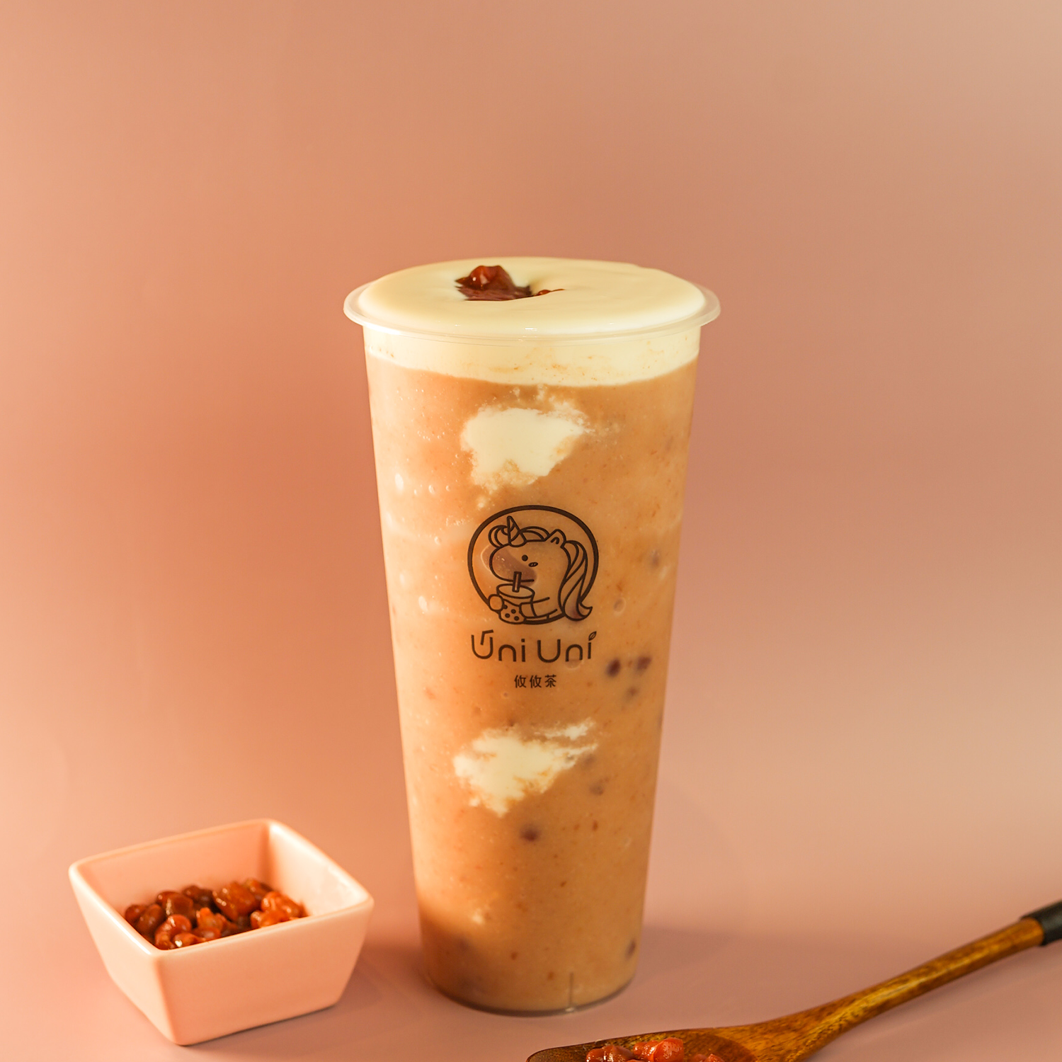 Order Honey Red Bean Smoothie with Cream Swirl food online from Uni Uni store, Katy on bringmethat.com