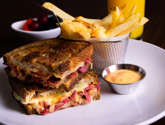 Order Reuben Sandwich food online from Chappie Cafe store, Palatine on bringmethat.com