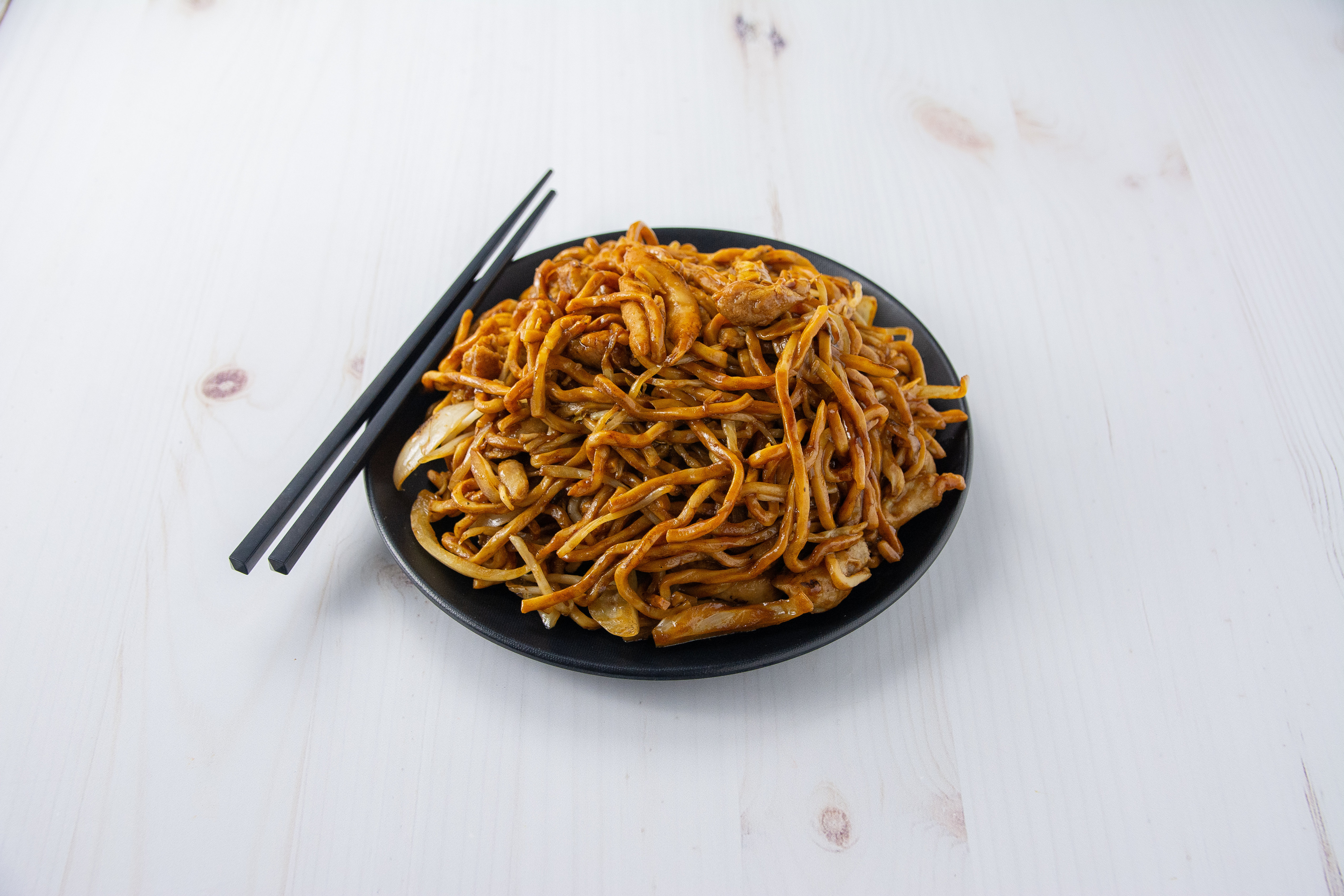 Order 36. Chicken Chow Mein food online from Bamboo Chinese Restaurant store, Hayward on bringmethat.com