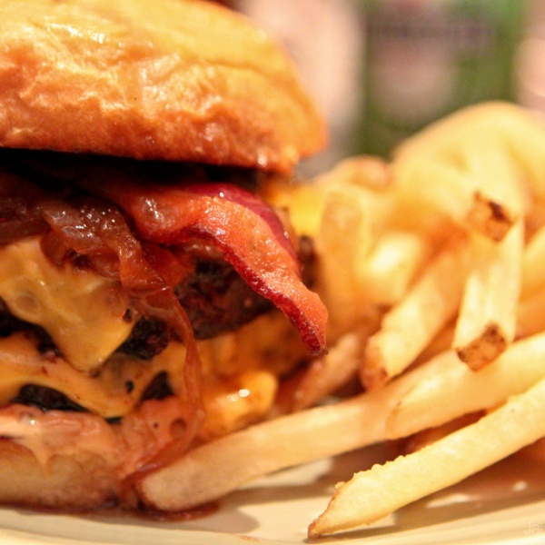 Order Bacon Cheeseburger food online from Hungry Fox store, North Hollywood on bringmethat.com