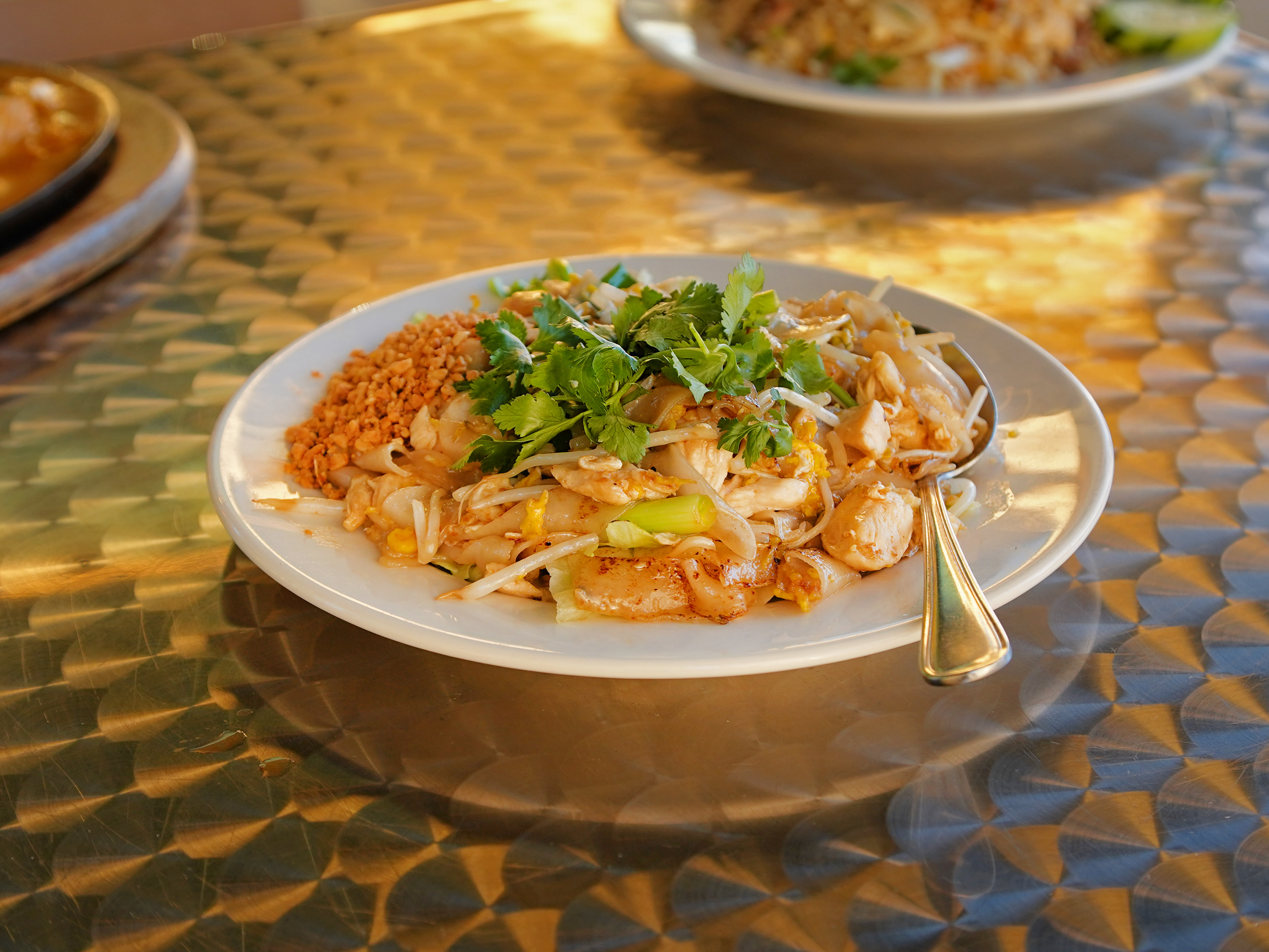 Order 61. Noodle Delight with Chicken food online from Thai Bamboo store, Northridge on bringmethat.com