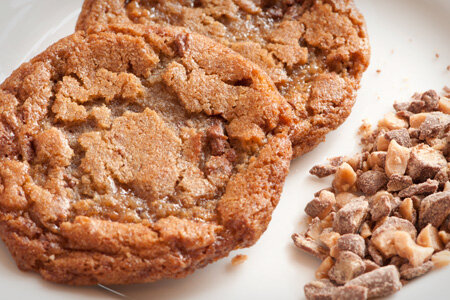 Order Toffee Chip Cookie food online from Anthony's Cookies store, San Francisco on bringmethat.com