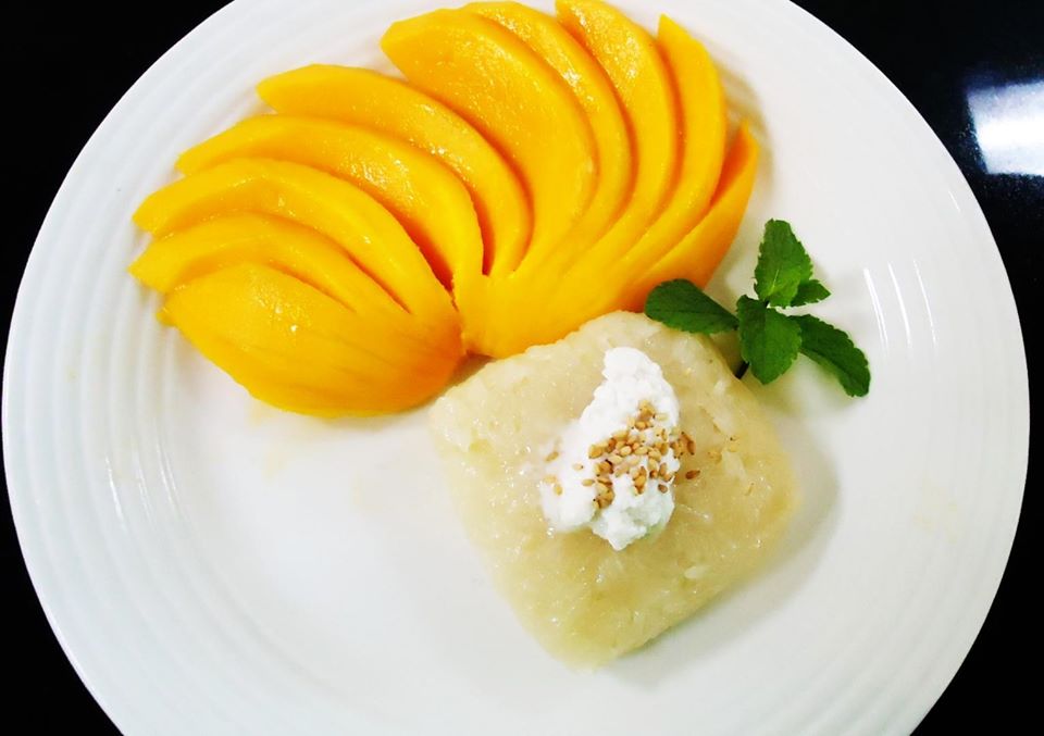 Order Sticky Rice with Mango food online from Siriwan Thai Restaurant store, Silver Spring on bringmethat.com