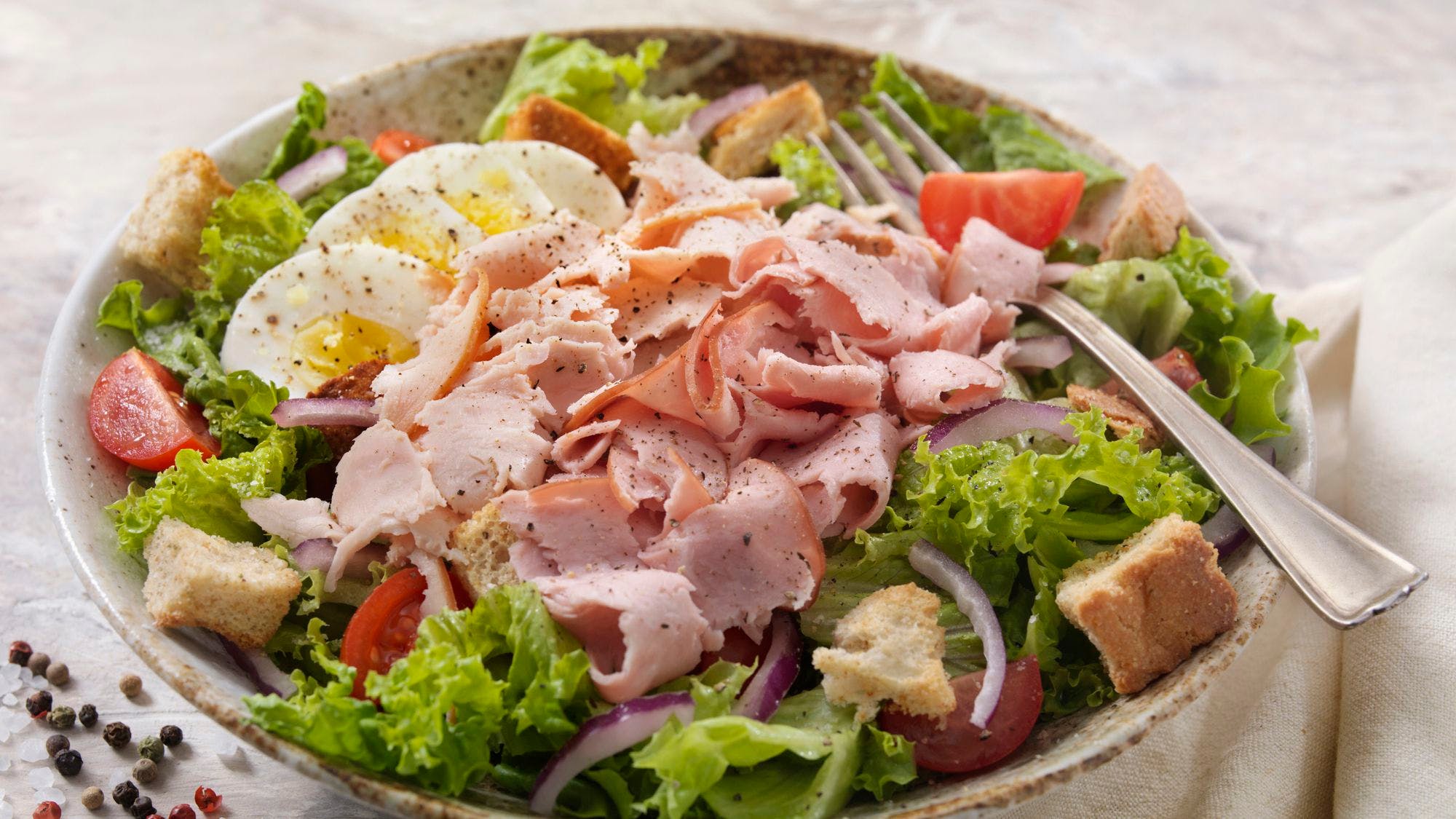 Order Egg Chef Salad - Salad food online from Pellegrini Pizza store, Las Vegas on bringmethat.com