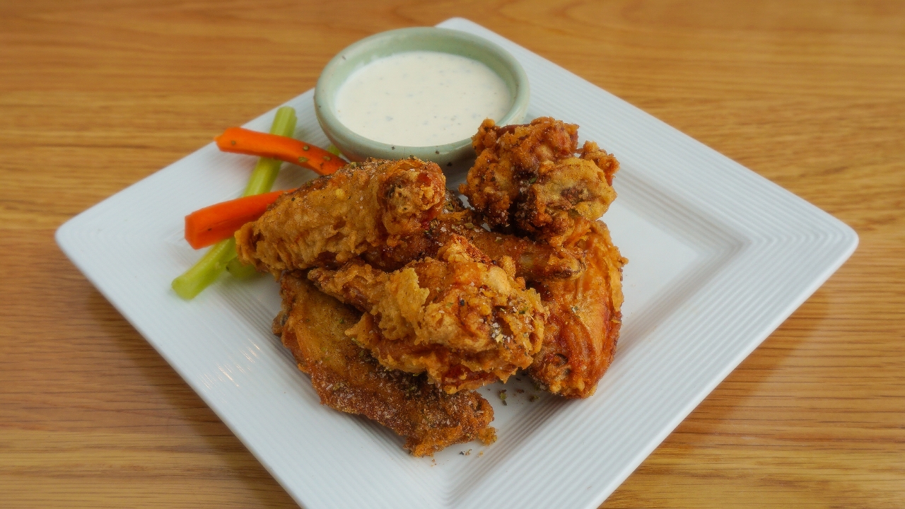 Order Half Order Bone-In Broasted Wings food online from The Howe Daily Kitchen & Bar store, Minneapolis on bringmethat.com